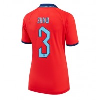 Camisa de Futebol Inglaterra Luke Shaw #3 Equipamento Secundário Mulheres Mundo 2022 Manga Curta